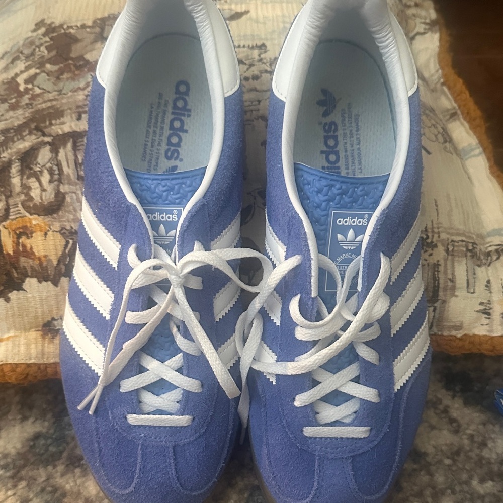 Adidas Classic Blue and White Trainers